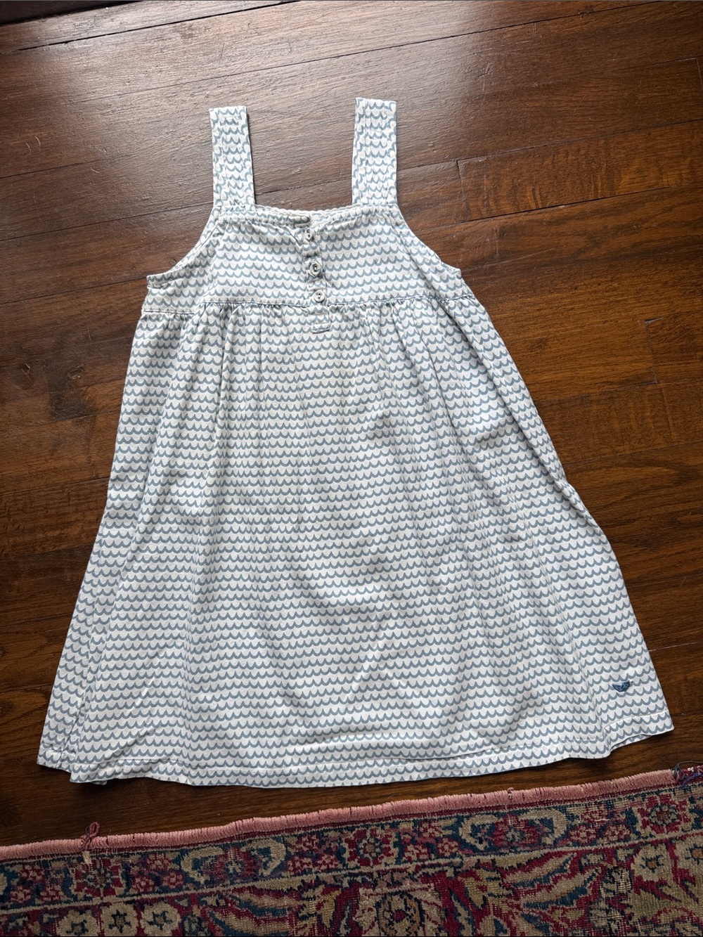 Girls Sleeveless Wave-Print Sundress with Button Front